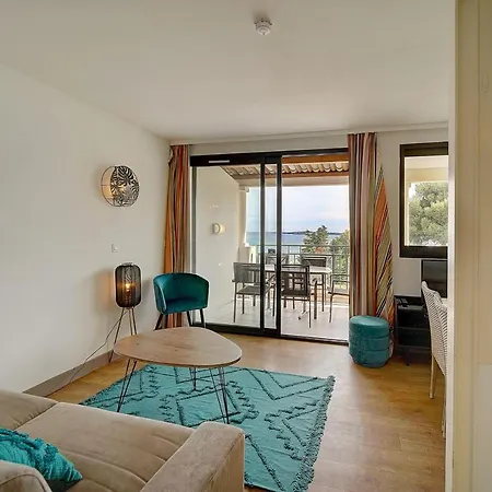 Upstays - 2 Sea View - Renovated - Pool Apartment Cannes